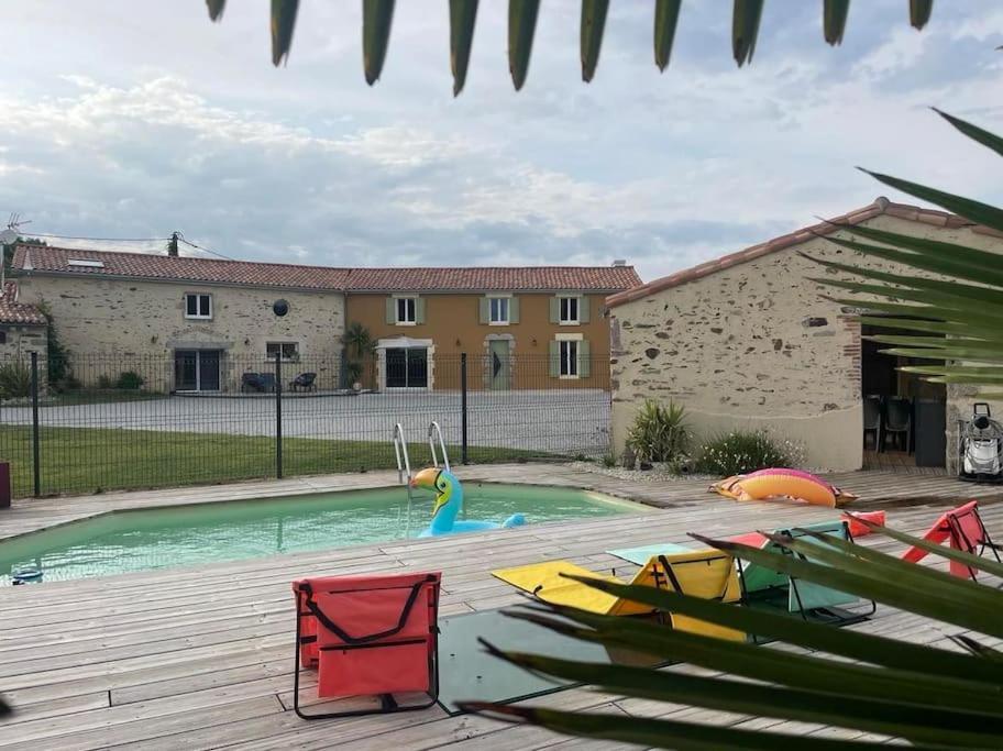 Gite La Vie En Couleur 14 Personnes Saint-Paul-en-Gâtine Exterior foto